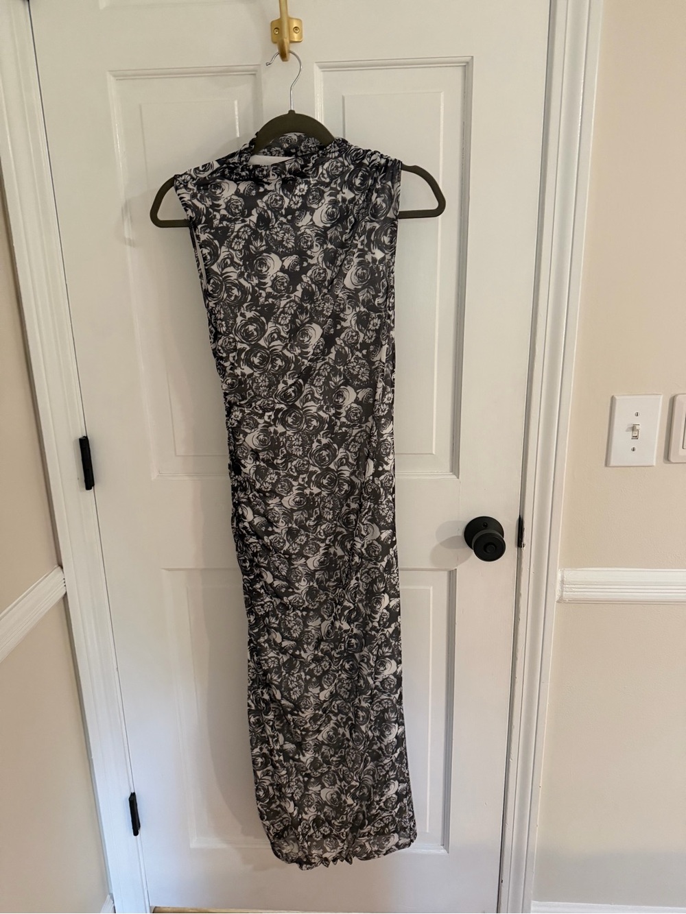 Betsey Johnson Black & White Rose-Print Maxi Dress